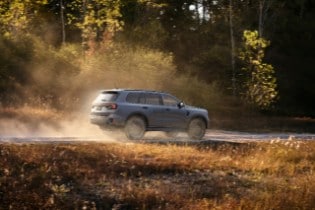 MY26.5 Ford Everest Active Meteor Grey